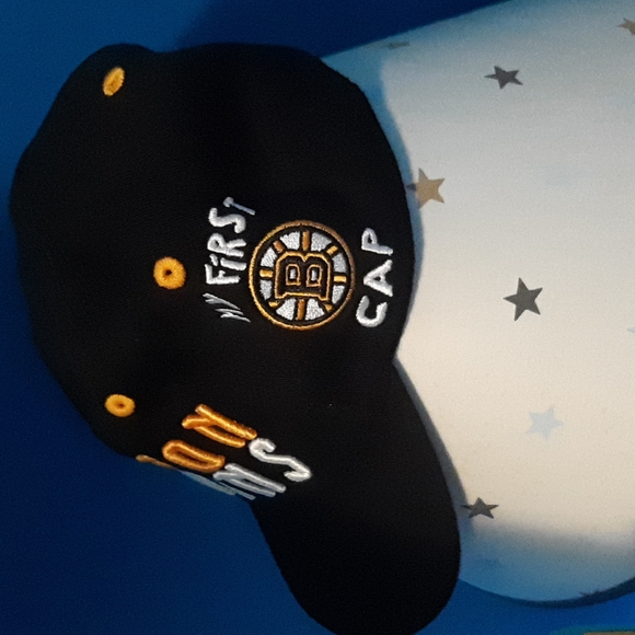 Boston Bruins Infant Hat - Picture 2 of 6